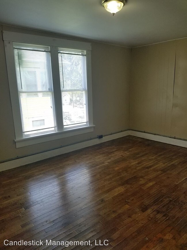 Foto del edificio - 105 SW Buchanan St