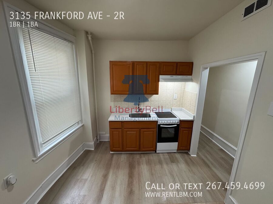 Photo - 3135 FRANKFORD AVE-2R