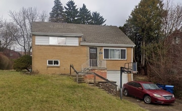 Building Photo - 127 St Croix Dr