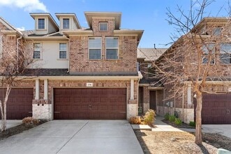 Building Photo - 2716 Starburst Dr