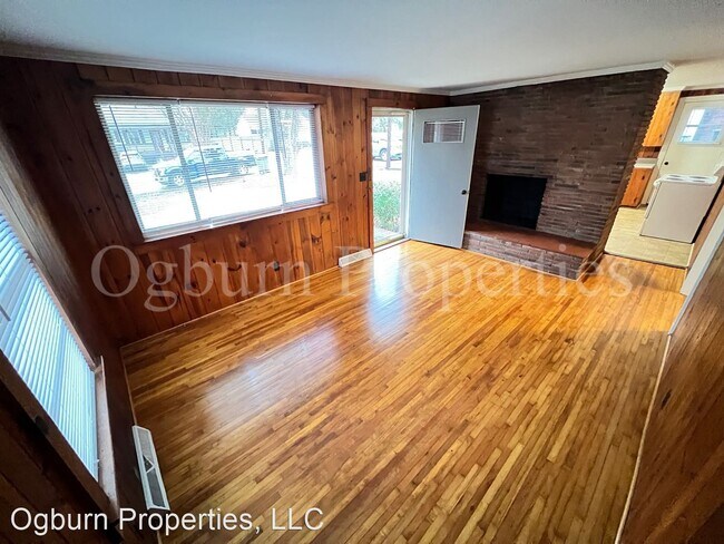 Building Photo - 2 br, 1 bath House - 731 Faircloth Avenue