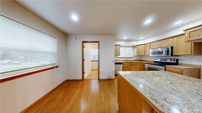 Building Photo - 515 Neff Cir