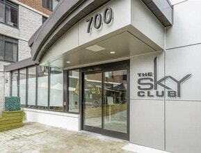 Building Photo - 700 1st St