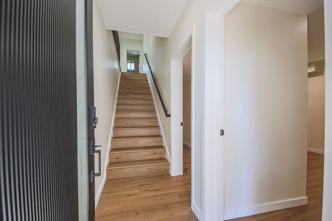 Foto del edificio - 2129.2 Aaron St