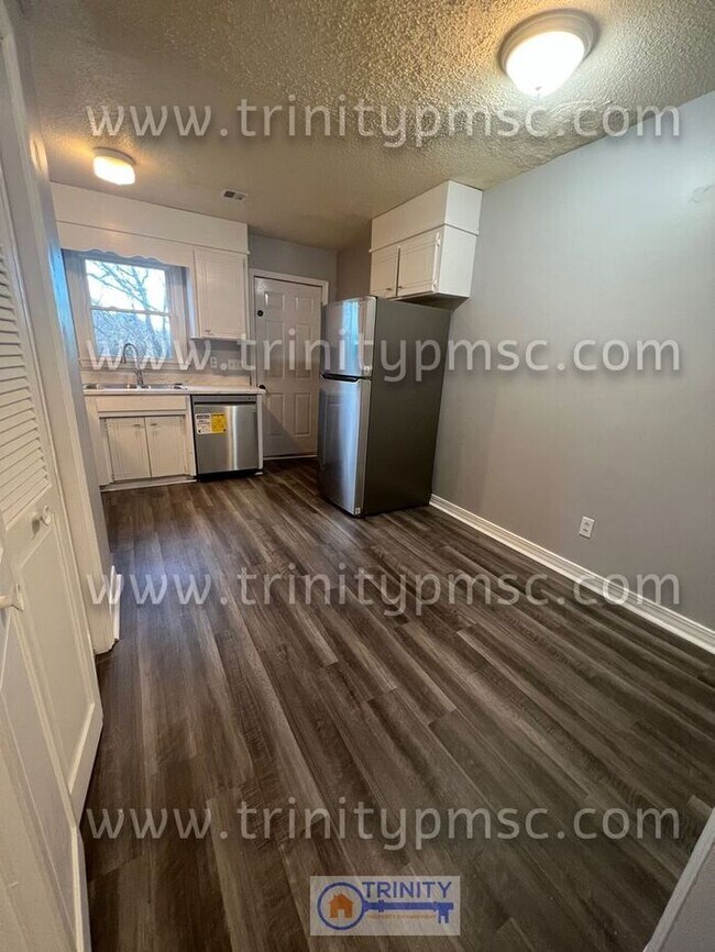 Foto del edificio - Talk about UPGRADES!!