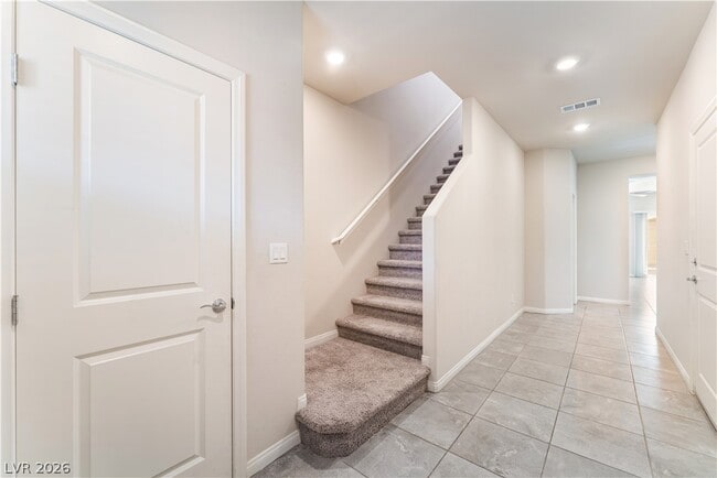 Building Photo - 3811 Andorian Ave