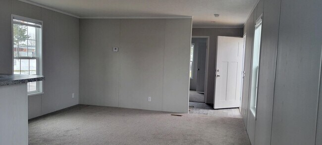 Building Photo - 3524 Queens Point Terrace