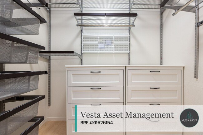 Foto del edificio - 135 Red Rock Way