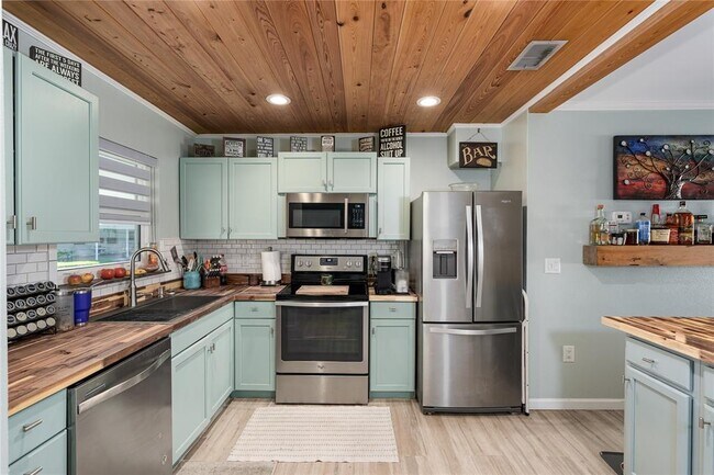 Foto del edificio - 2115 9th Ave W