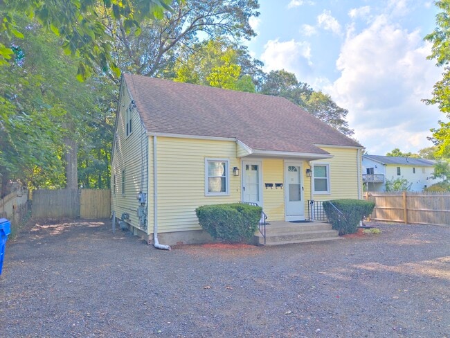 Foto del edificio - 8 Howard Ct