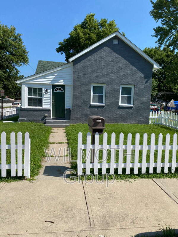 Foto principal - 434 W 4th St