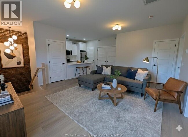 Photo du bâtiment - 926-928 Giles BOULEVARD Unit# 5