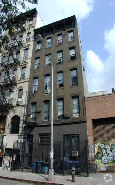 Foto del edificio - 615 E 6th St