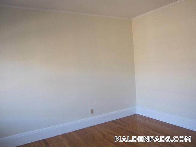 Foto del edificio - 349 Pleasant St