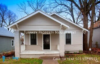 Building Photo - 1415 S Cedar St