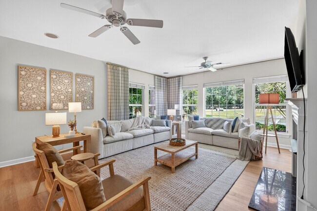 Foto del edificio - 1745 Wyngate Cir