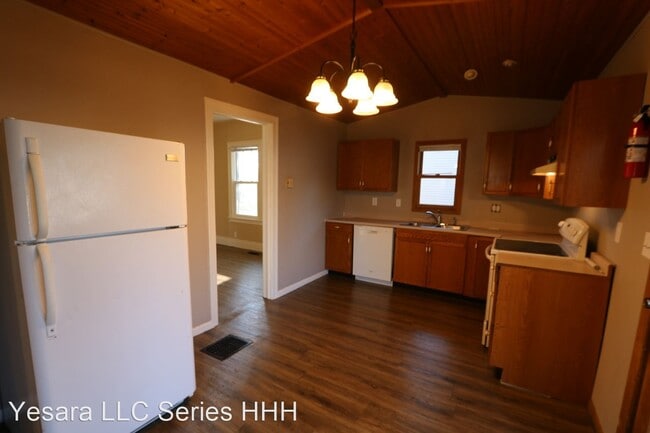 Building Photo - 2 br, 1 bath House - 1225 Madison Ave