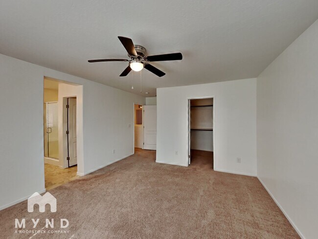 Foto del edificio - 7693 Lots Hills Dr