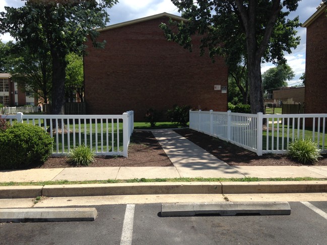 Building Photo - Mount Vernon Apartments