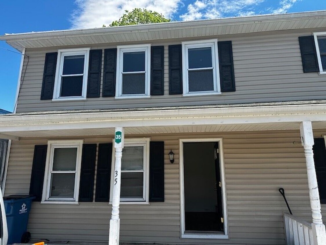 Foto principal - 3 bedroom semi Etters