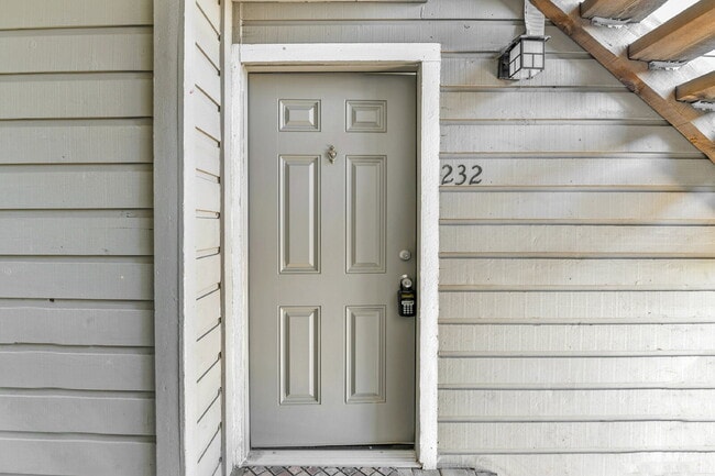 Foto del edificio - $1,095.00, Studio and 1 bath located in De...