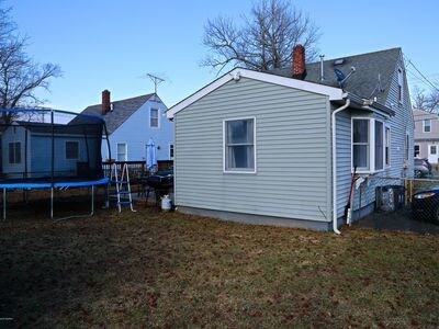 Building Photo - 11 Willis Ave