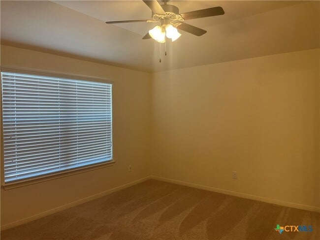 Building Photo - 6807 Black Springs Dr