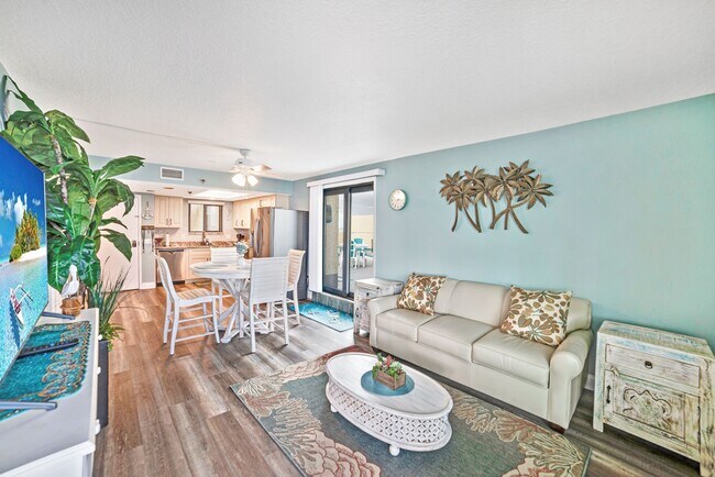 Building Photo - 6009 Sea Ranch Dr