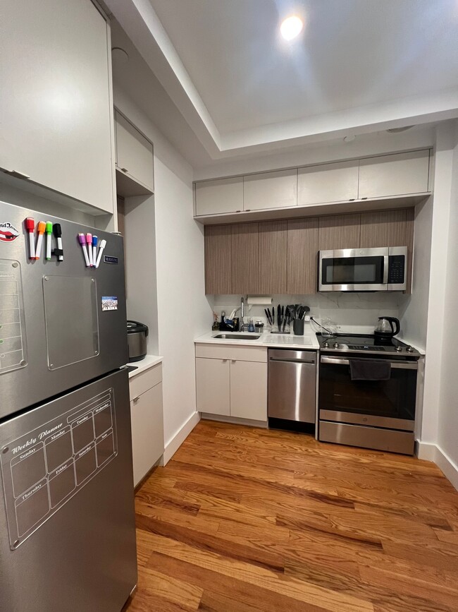 Photo - 2715 Fulton St Apartment