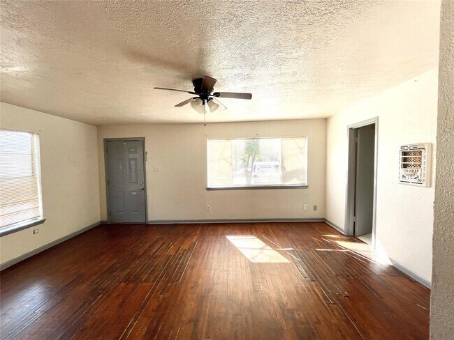 Building Photo - 7427 Avenue I
