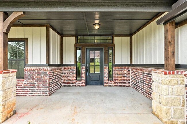 Foto del edificio - **Stunning 4 Bed, 4 Bath in Edmond Schools