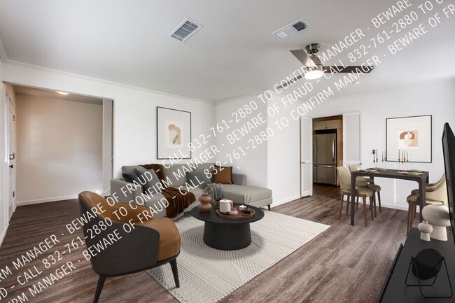 Building Photo - 2605 Charter Oak Dr