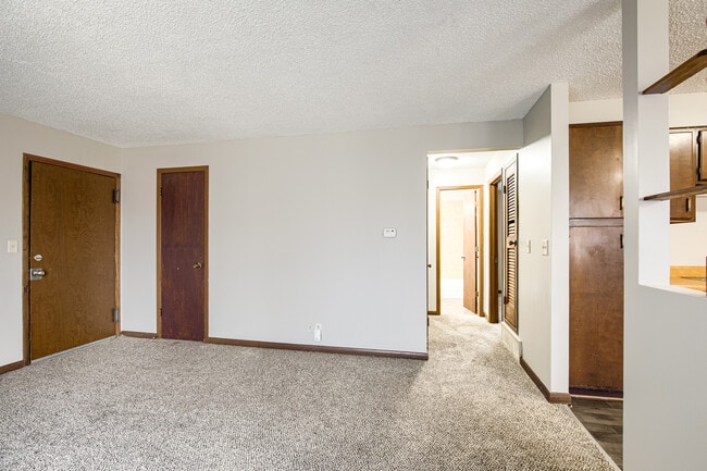 Building Photo - 2635 N 42nd St