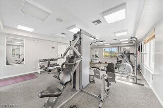 Building Photo - 8235 Ibis Club Dr
