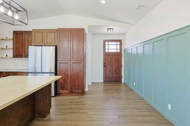 Foto del edificio - 4 Bedroom VIEW Home in Escondido built in 2023