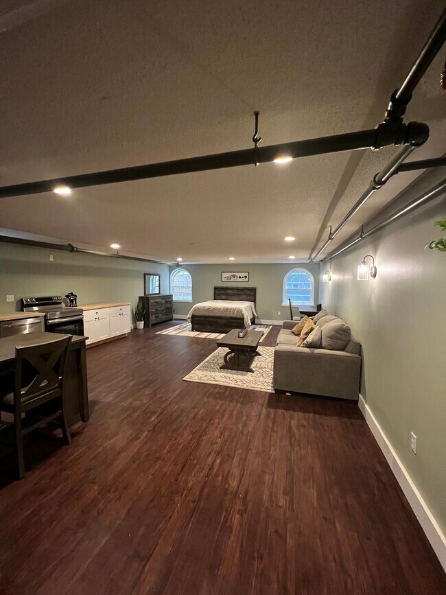 Photo - 1820 Albany Ave Apartment