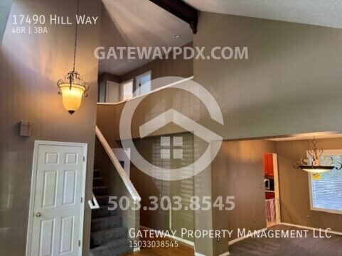Building Photo - 17490 Hill Way