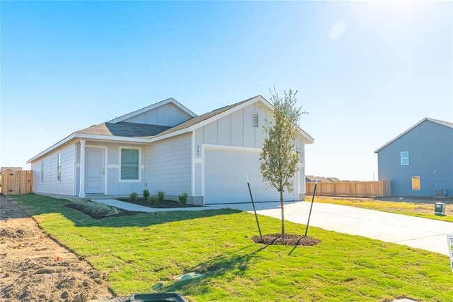 Building Photo - 241 Kings Row Ln