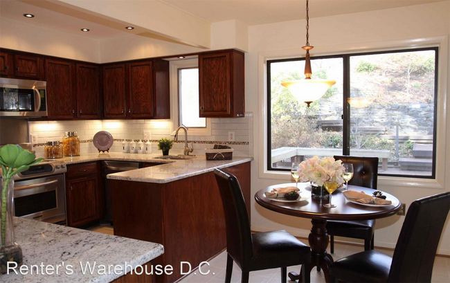 Foto del edificio - 4 br, 3 bath House - 9004 Home Guard Dr