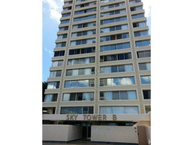 Building Photo - 1060 Kamehameha Hwy