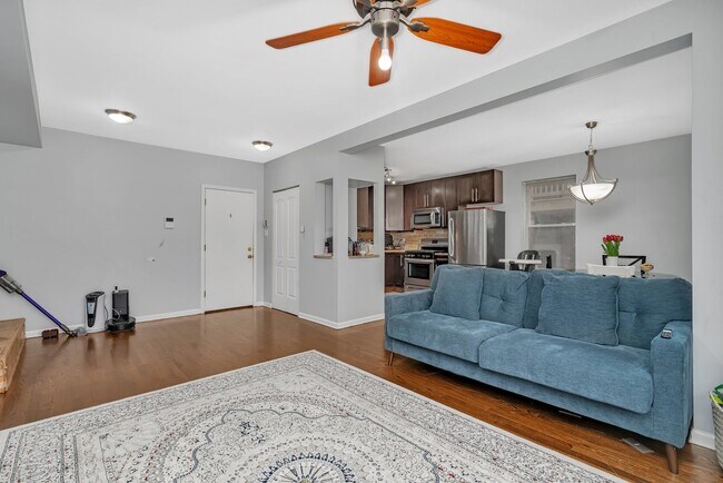 Foto del edificio - 1410 W Sunnyside Ave