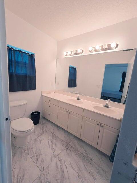 Foto del edificio - 205 Leland Ln