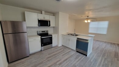 Building Photo - 109 Will St