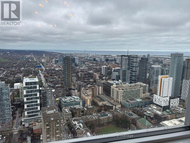 Photo du bâtiment - 386 Yonge St