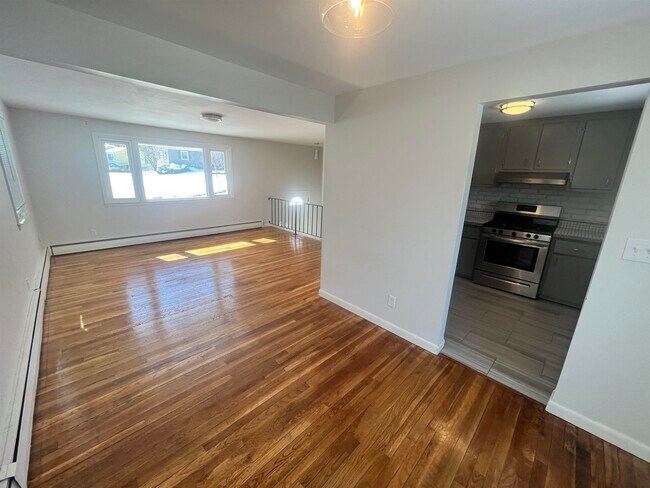 Building Photo - 141 Westwood Dr