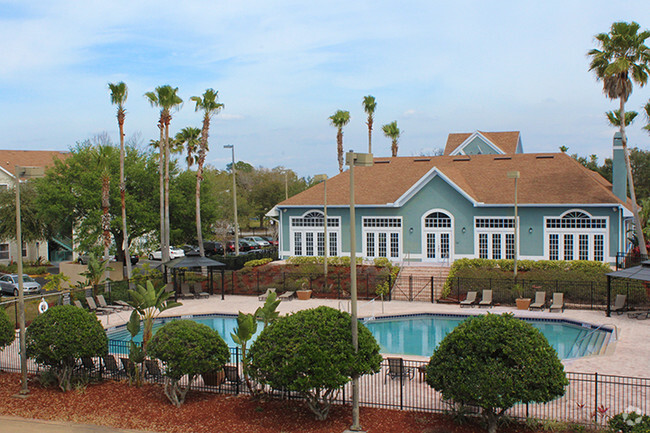 Clubhouse Exterior - Pointe at Central