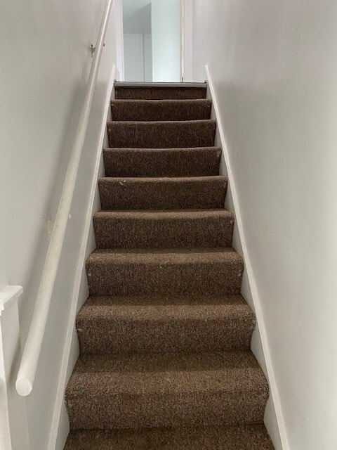 Building Photo - 1218 Lincoln Ave