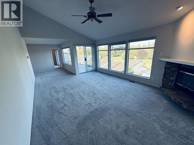 Photo du bâtiment - 1426 View Crescent