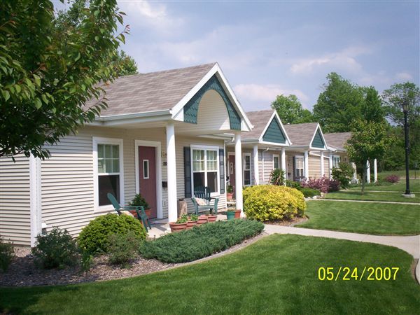 Primary Photo - 211 Harbors Lake Dr
