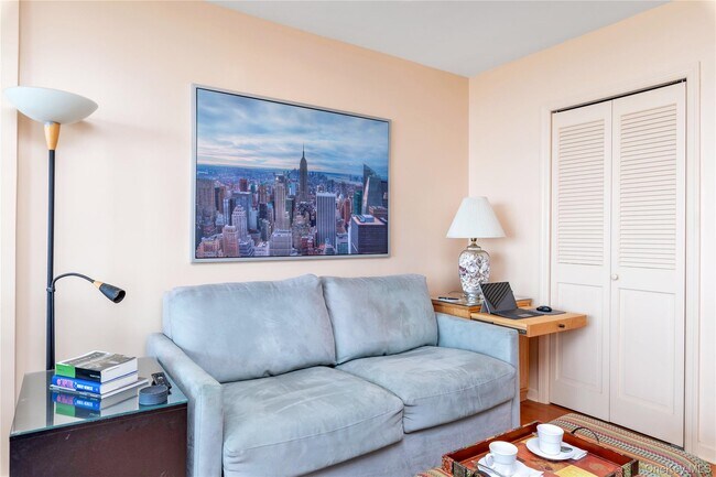 Foto del edificio - 830 Shore Rd